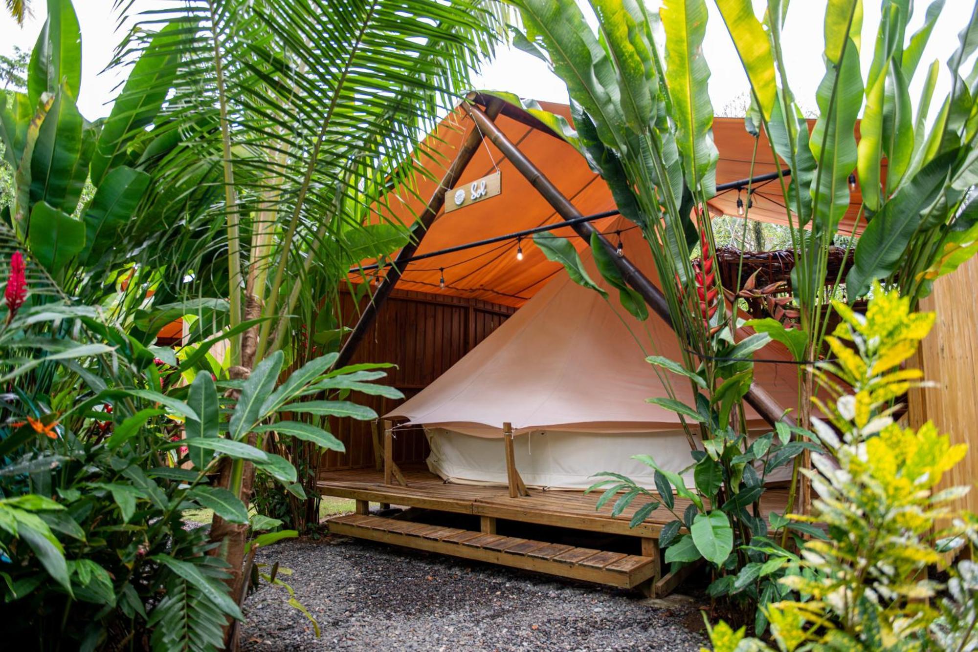 Seren Glamping Uvita Bagian luar foto